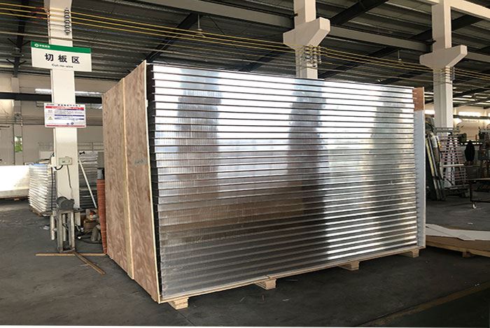 11 Containers for full contact aluminum honeycomb internal floating roof